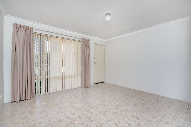 Third view of Homely house listing, 7 Silver Grove, Warnbro WA 6169