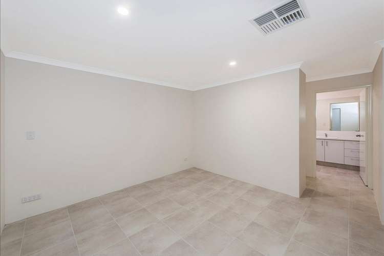 Fifth view of Homely house listing, 45 Gooljak Rise,, Lakelands WA 6180