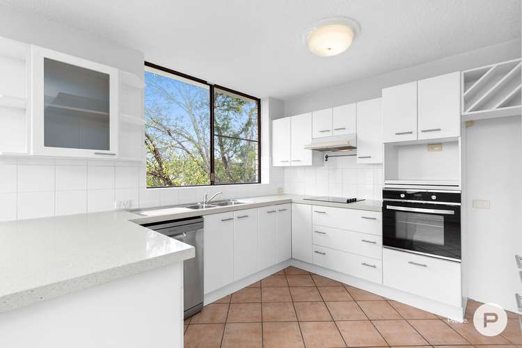 Third view of Homely apartment listing, 5/14 Charlton Street, Hamilton QLD 4007