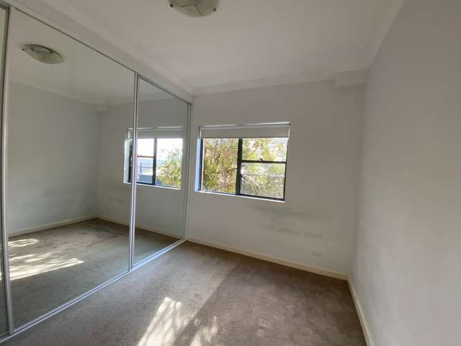 Fourth view of Homely apartment listing, 4/76 Melody Street, Coogee NSW 2034