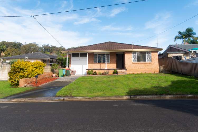 Second view of Homely house listing, 10 Belford Avenue, Bateau Bay NSW 2261