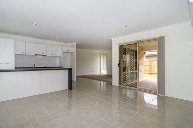 Third view of Homely house listing, 5 Madeleine Court, Glenvale QLD 4350