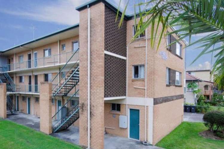 Main view of Homely unit listing, 2/85 Cleveland Street, Greenslopes QLD 4120