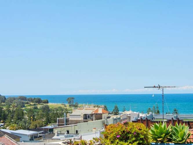 Fourth view of Homely apartment listing, 6/183 Coogee Bay Road, Coogee NSW 2034