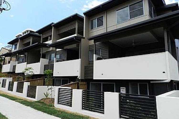 Main view of Homely townhouse listing, 19/10-12 Flinders Street, West Gladstone QLD 4680