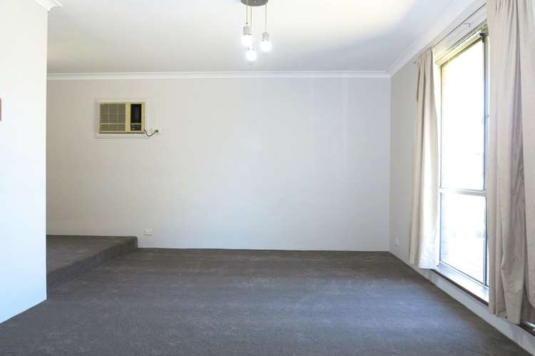 Second view of Homely house listing, 8 Gymea Court, Armadale WA 6112