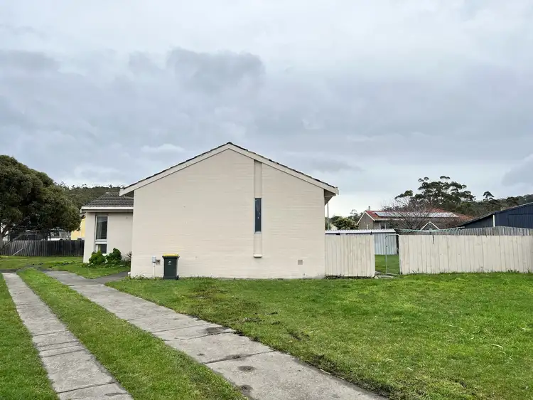 7 Arden Place