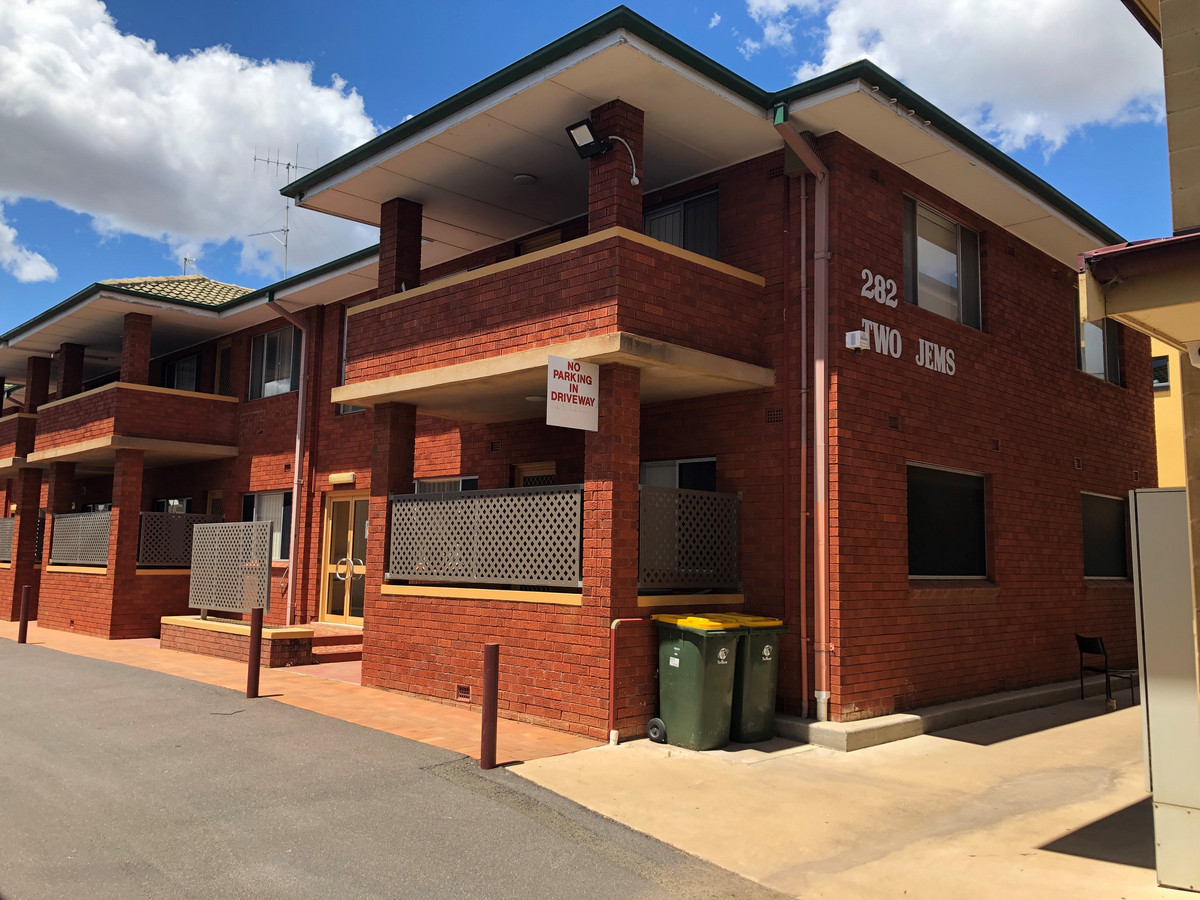 Main view of Homely unit listing, 1/282 Macquarie Street, Dubbo NSW 2830