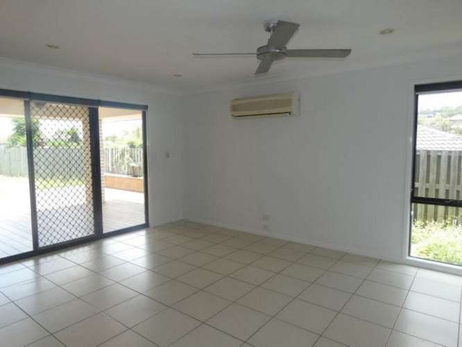 Fifth view of Homely house listing, 7 Kabi Place, Pacific Pines QLD 4211