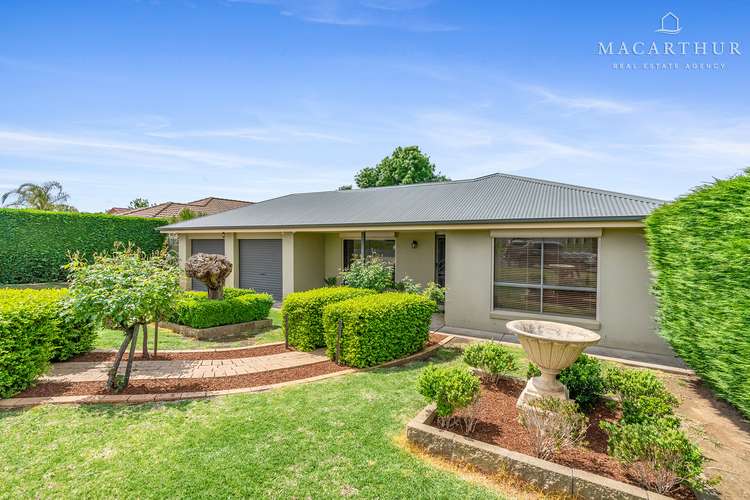5 Willang Crescent, Glenfield Park NSW 2650