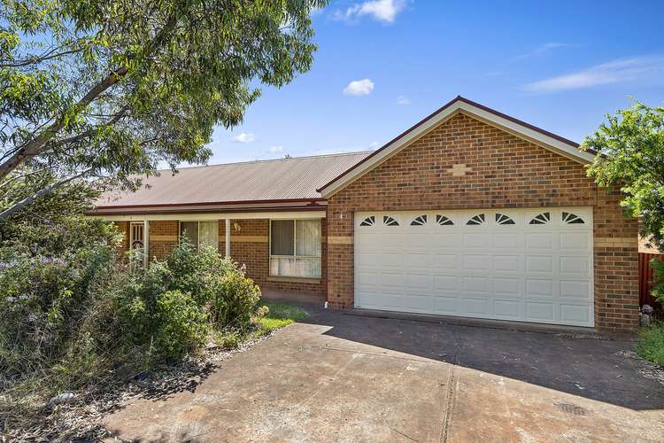 4 Stamford Close, Bacchus Marsh VIC 3340