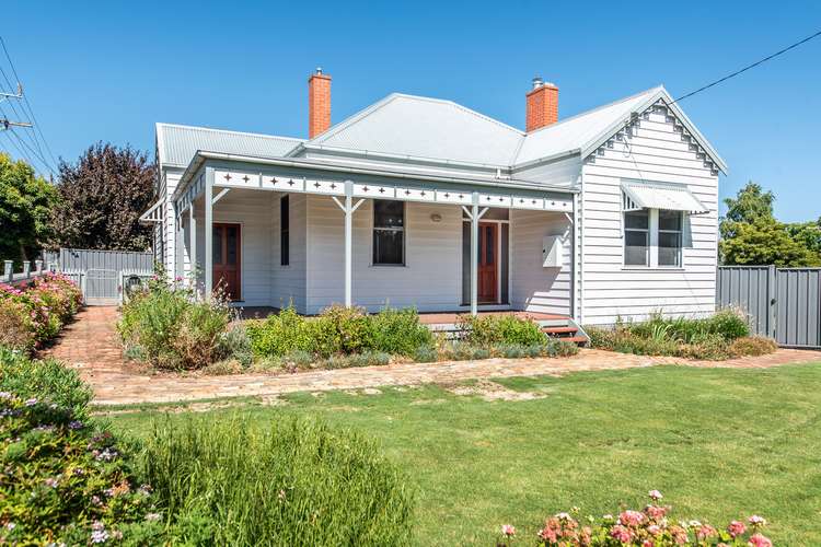 Main view of Homely house listing, 21 Scoresby Street, Hamilton VIC 3300