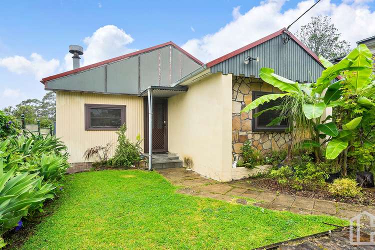 7 The Valley Road, Valley Heights NSW 2777