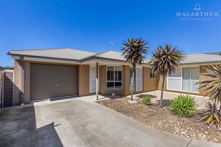 Main view of Homely villa listing, 2/27 Day Street, Wagga Wagga NSW 2650