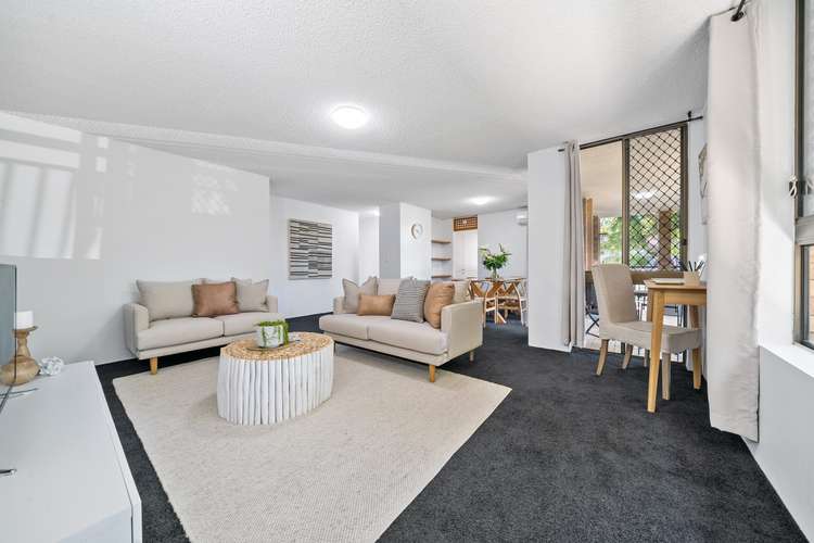 Main view of Homely unit listing, 2/104 Clarence Road, Indooroopilly QLD 4068