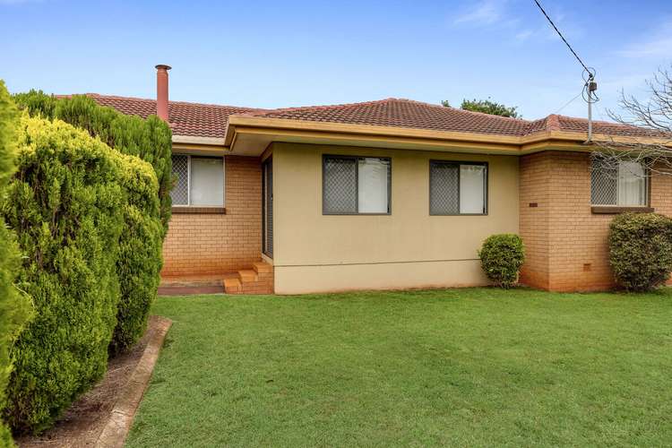 68 Warwick Street, Harristown QLD 4350