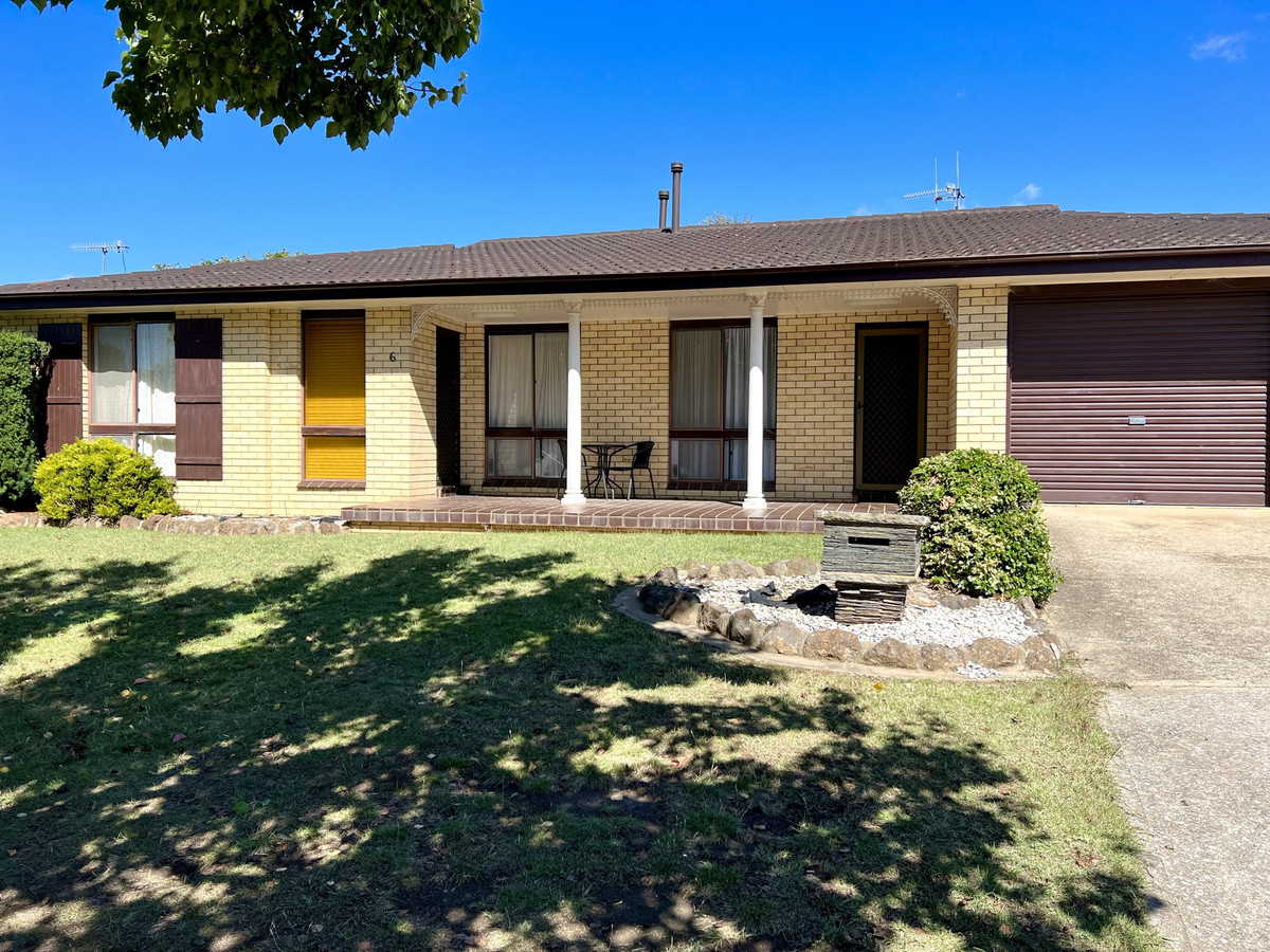Main view of Homely semiDetached listing, 1/6 Mullen Street, Goulburn NSW 2580