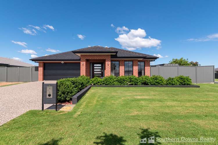 7 Derby Drive, Rosenthal Heights QLD 4370
