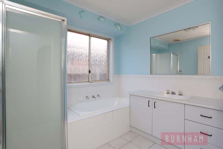 Fifth view of Homely house listing, 2 Lewin Court, Altona Meadows VIC 3028