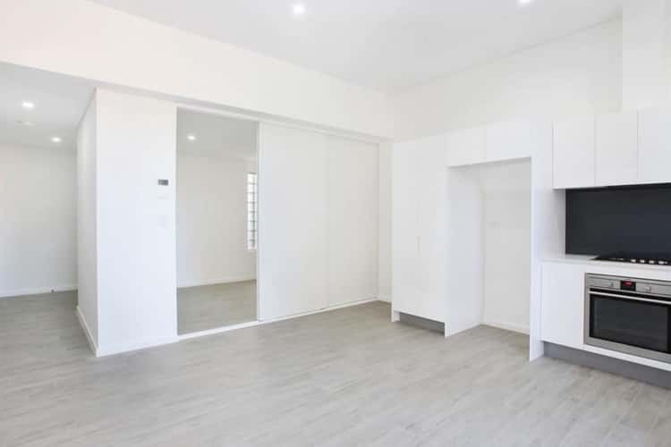 Third view of Homely apartment listing, 2/6 Nelson Street, Annandale NSW 2038