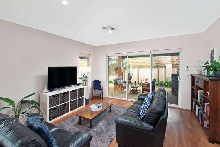 Fourth view of Homely house listing, 10 Feutrill Place, Broadwater WA 6280