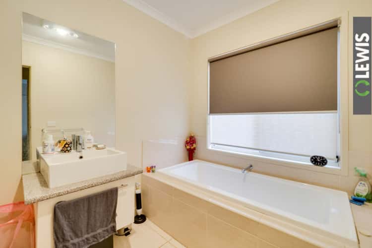 Sixth view of Homely house listing, 31 Songbird Crescent, South Morang VIC 3752