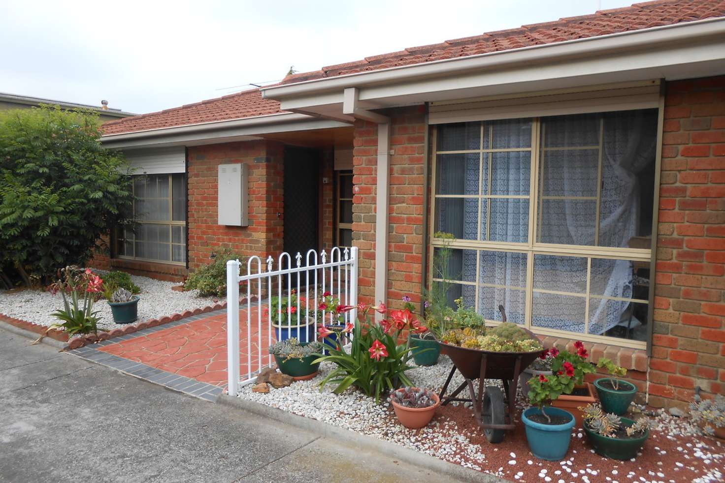 Main view of Homely unit listing, 2/102 Morris Street, Sunshine VIC 3020