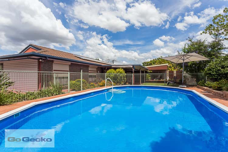 8 Salix Court, Crestmead QLD 4132