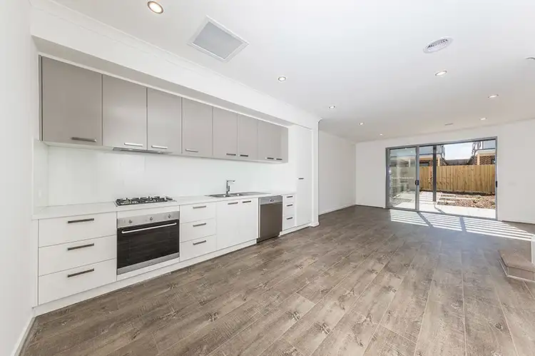 20 Law Street, Heidelberg Heights VIC 3081