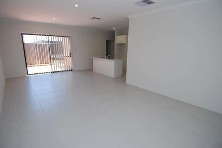 Fifth view of Homely villa listing, 14/10 Cordovan Parkway, Aveley WA 6069