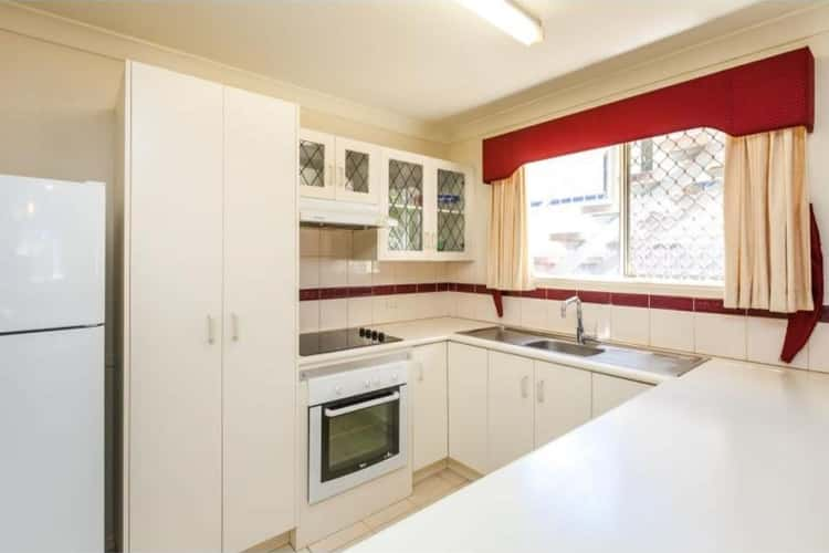 Fifth view of Homely apartment listing, 2/35 Ross Street, Allenstown QLD 4700