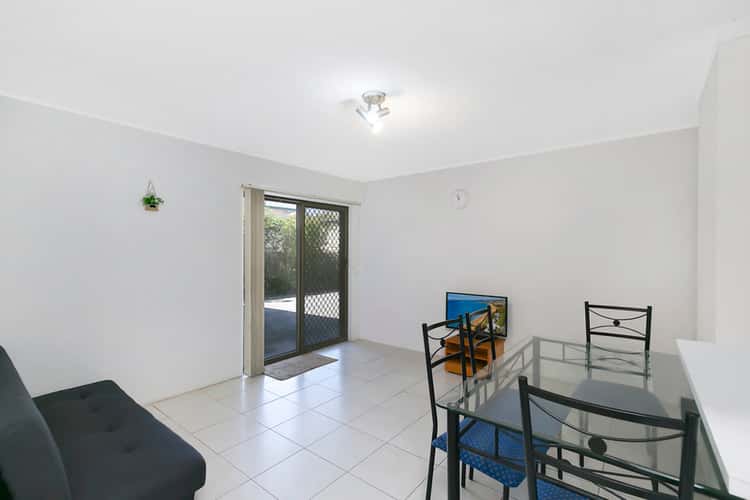 Fifth view of Homely unit listing, 2/59 Queen Street, Southport QLD 4215