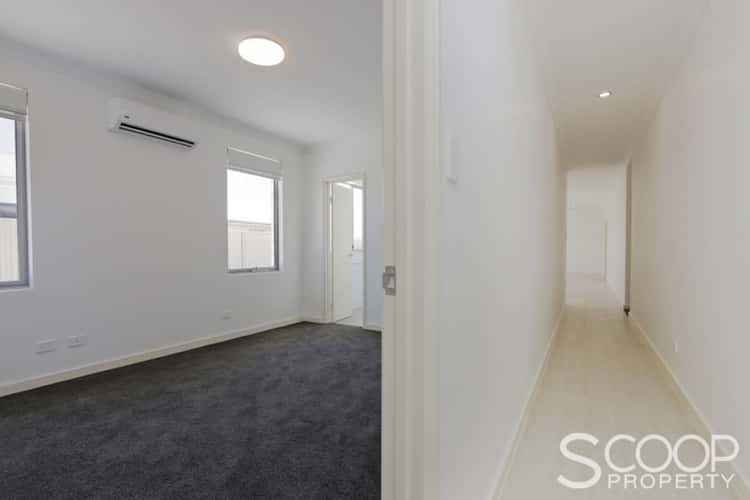 Second view of Homely house listing, 19 Laurina Way, Beeliar WA 6164