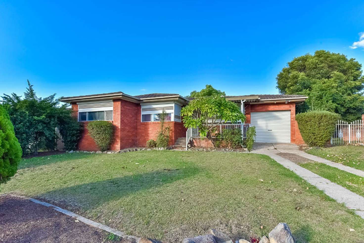 Main view of Homely house listing, 10 Keira Place, Ruse NSW 2560