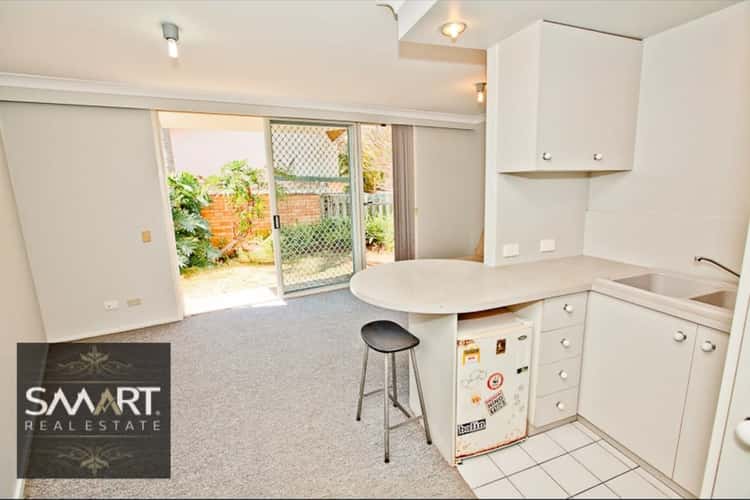 Third view of Homely apartment listing, 5/15 Weemala Street, Chevron Island QLD 4217