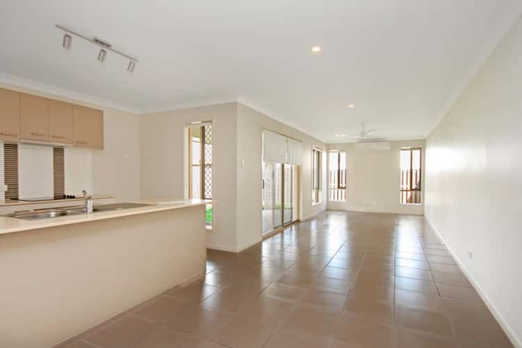 Third view of Homely semiDetached listing, 1/88 Atlantic Drive, Brassall QLD 4305