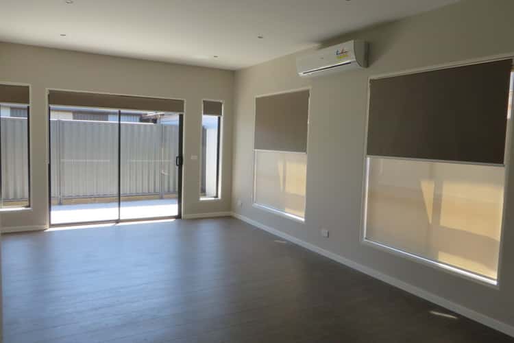 Third view of Homely house listing, 2/21 Ethel Avenue, Lalor VIC 3075