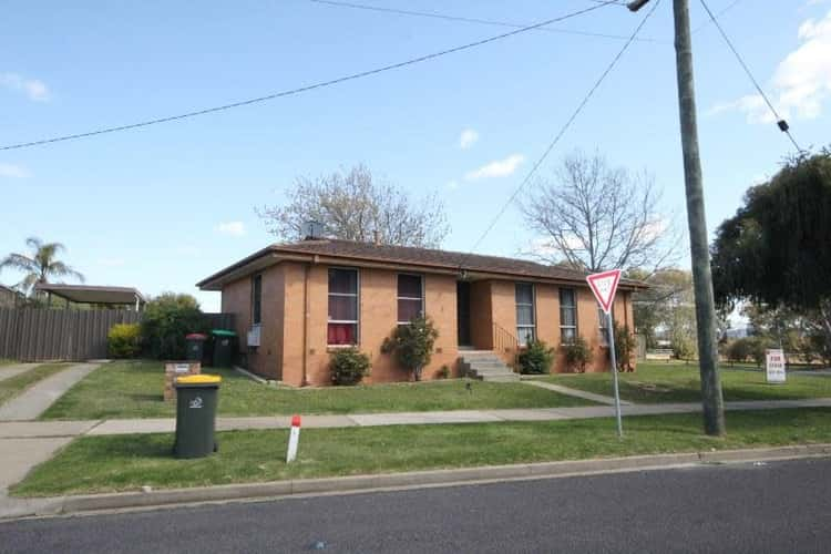 Main view of Homely house listing, 8 Mitchell Avenue, Wangaratta VIC 3677