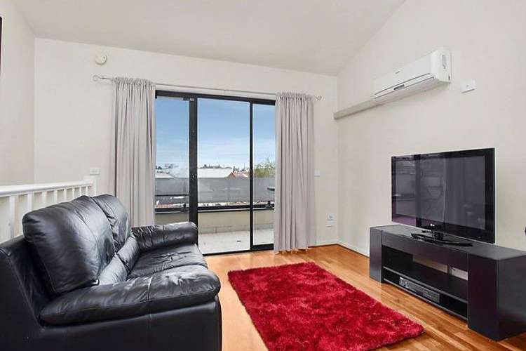 Third view of Homely apartment listing, 6/17 Champ Street, Coburg VIC 3058