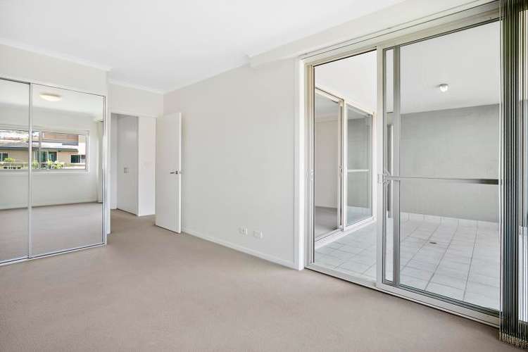 Fourth view of Homely unit listing, 405/168 Queenscliff Road, Queenscliff NSW 2096