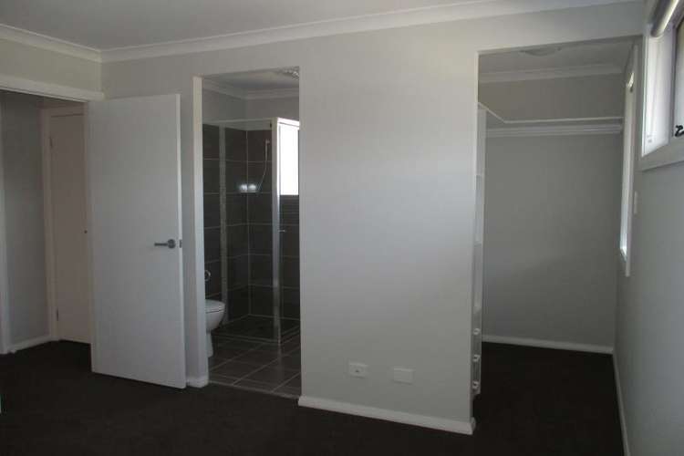 Fifth view of Homely house listing, 16 Fairmont Blvd, Hamlyn Terrace NSW 2259