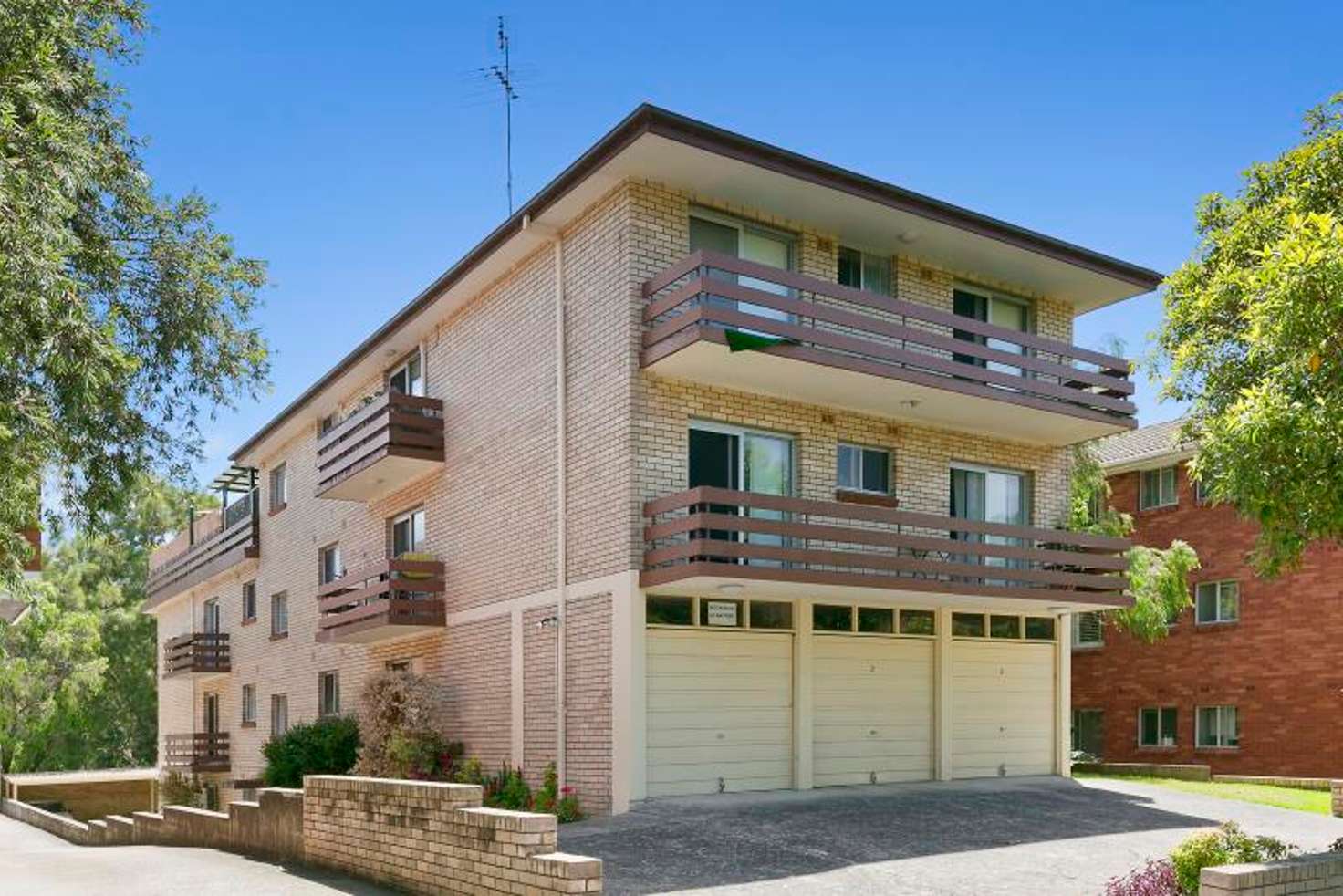 Main view of Homely unit listing, 1/15 Lismore Avenue, Dee Why NSW 2099