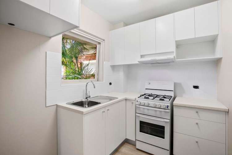 Second view of Homely unit listing, 3/1 Hawkesbury Avenue, Dee Why NSW 2099