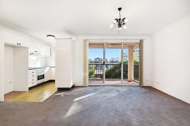 Main view of Homely apartment listing, 11/122 Todman Avenue, Kensington NSW 2033