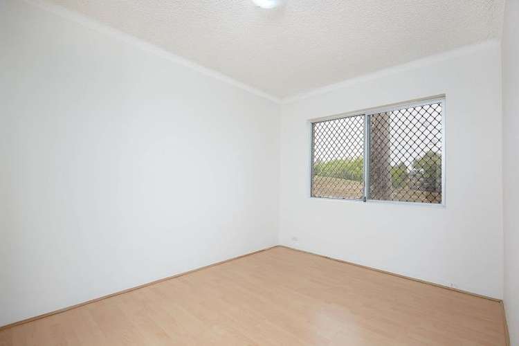 Fifth view of Homely unit listing, 4/3 Lavinia Place, Ambarvale NSW 2560