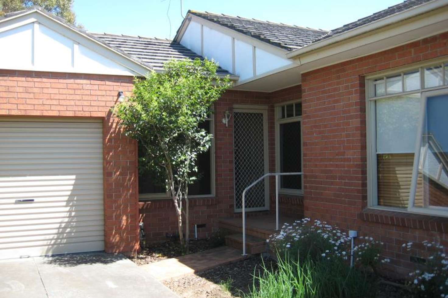 Main view of Homely unit listing, 4/8 Elbena Grove, Carnegie VIC 3163