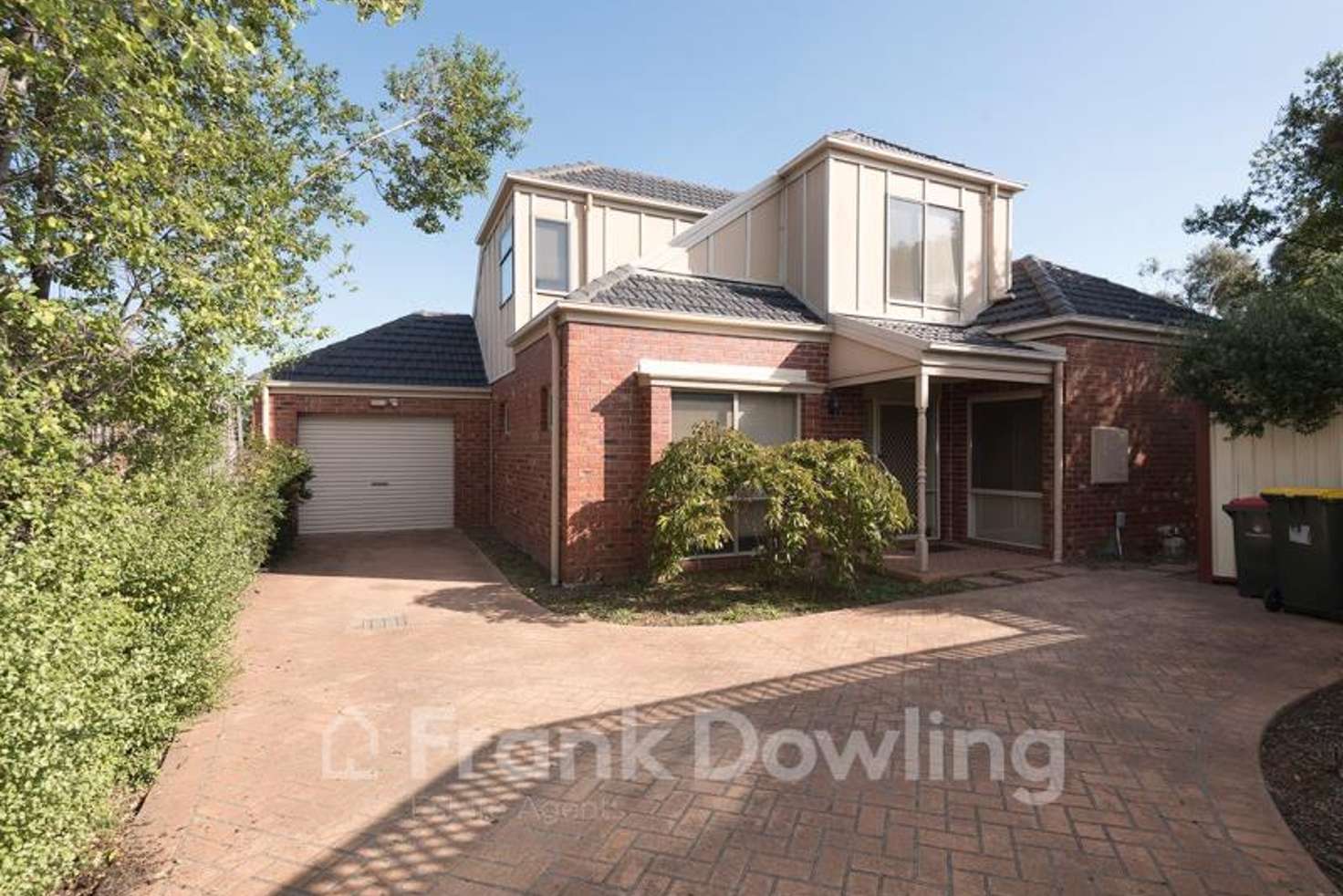 Main view of Homely townhouse listing, 2/29 Lind Street, Strathmore VIC 3041