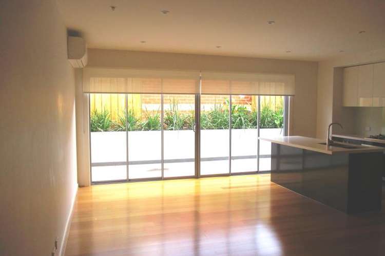 Second view of Homely apartment listing, 6/5 Murrumbeena Road, Murrumbeena VIC 3163