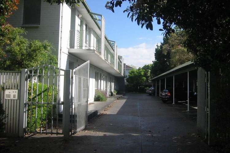 Main view of Homely apartment listing, 4/10 Walsh Street, Ormond VIC 3204