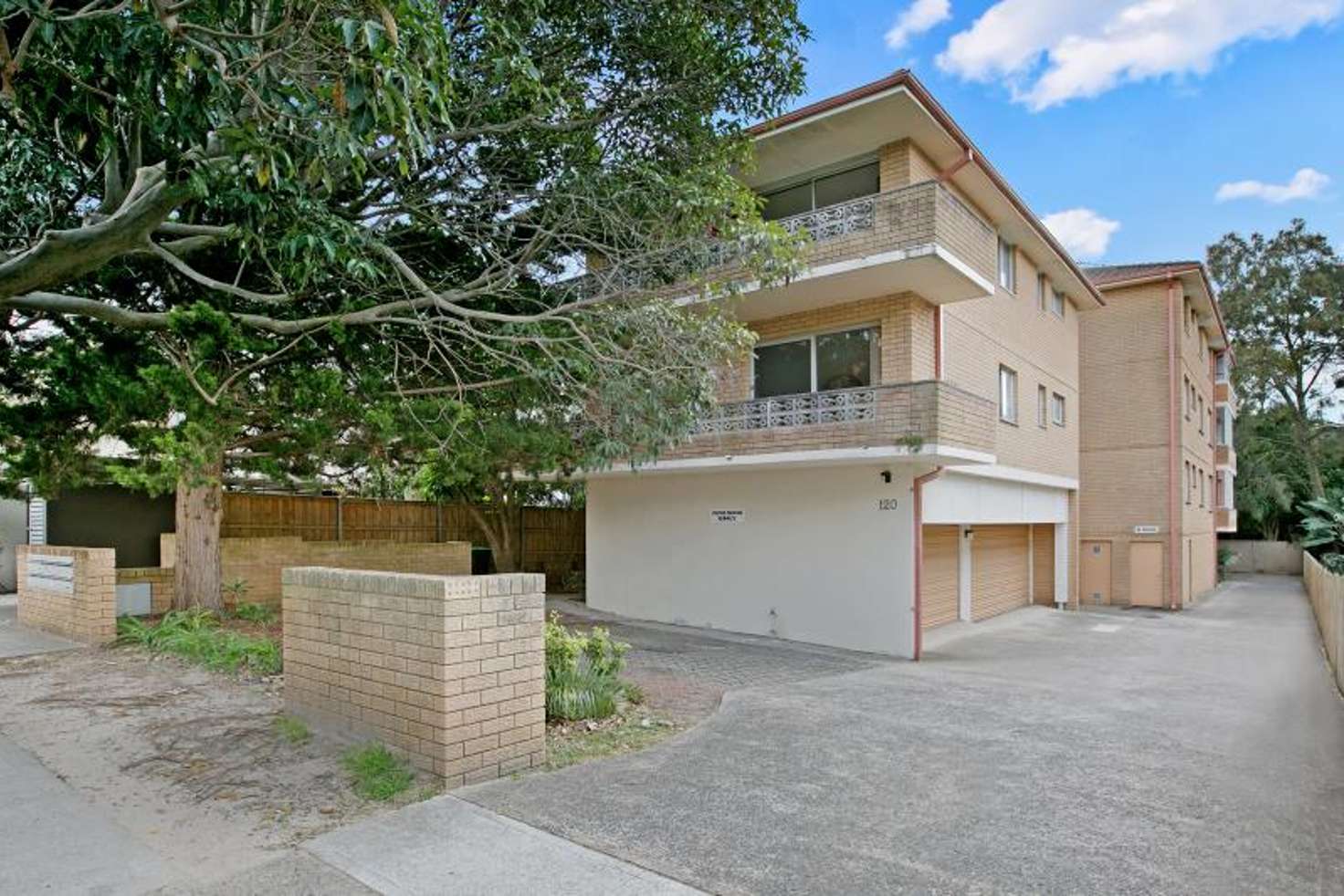 Main view of Homely unit listing, 2/120 Pacific Parade, Dee Why NSW 2099